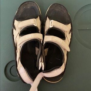 BITE golf sandal shoes